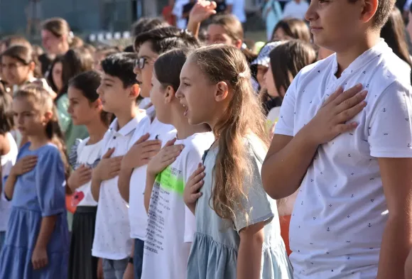 Գիտելիքի օրը Միջին և Ավագ դպրոցներում